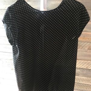 Short sleeve pocka-dot blouse